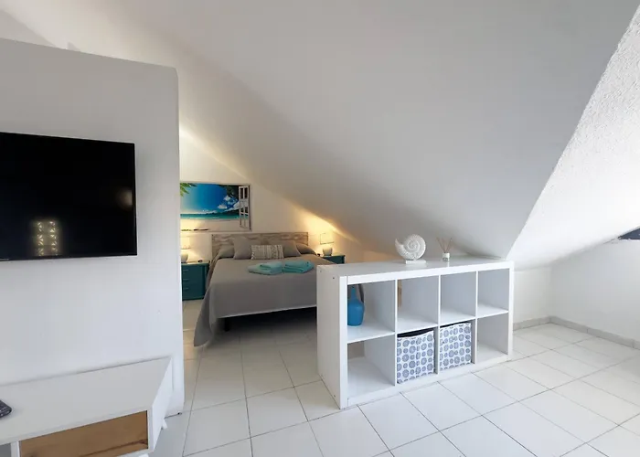Apartamentos Cristamar Centro Y Playa